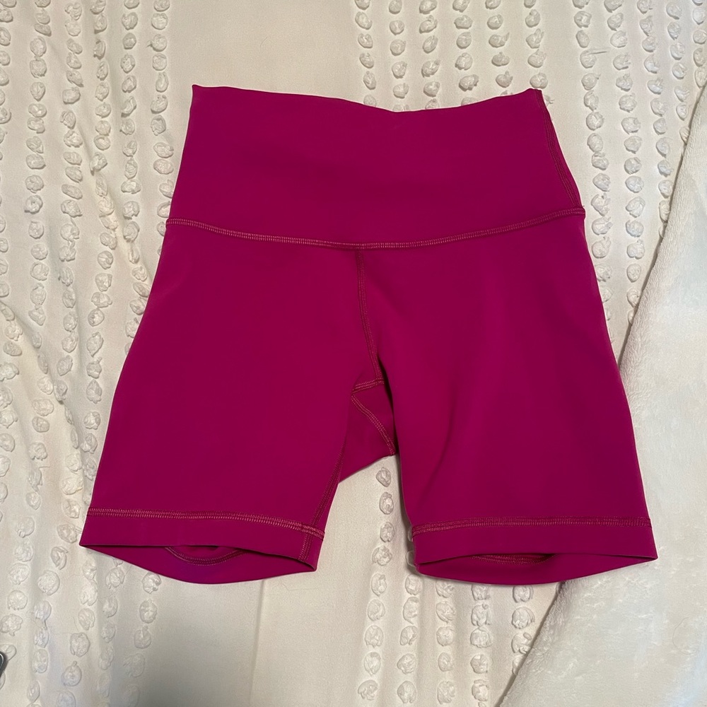 Lululemon Wunder Under biker shorts size 4 like new 6’